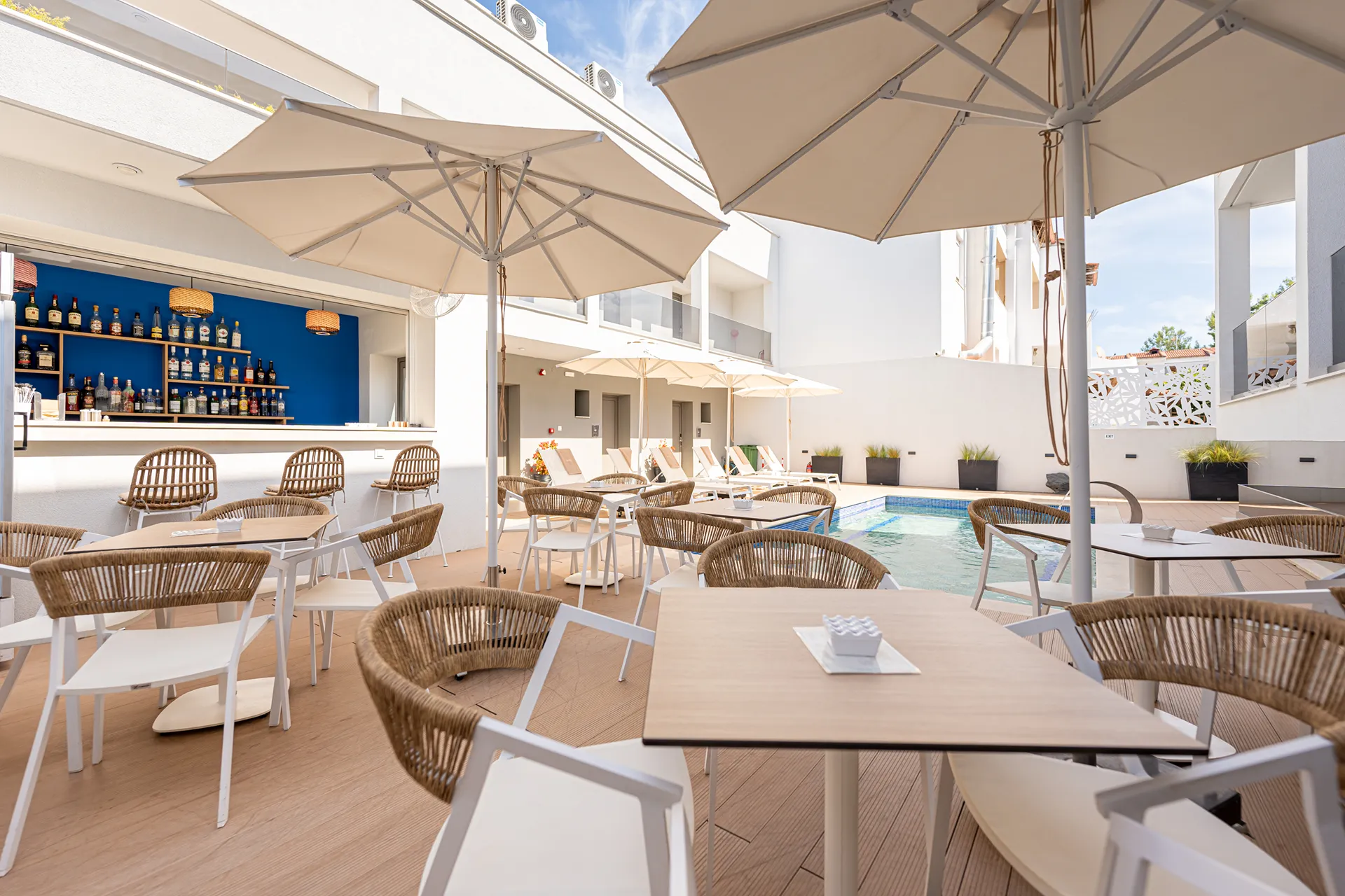 Tiara Holidays - Elegant Maltepe - bar